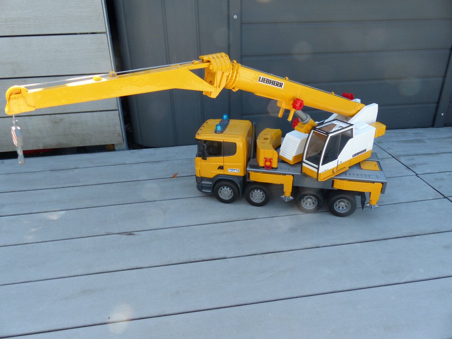 Bruder Jouets: Kranwagen Liebherr – D'occasion à Jona par Cinnestig 7