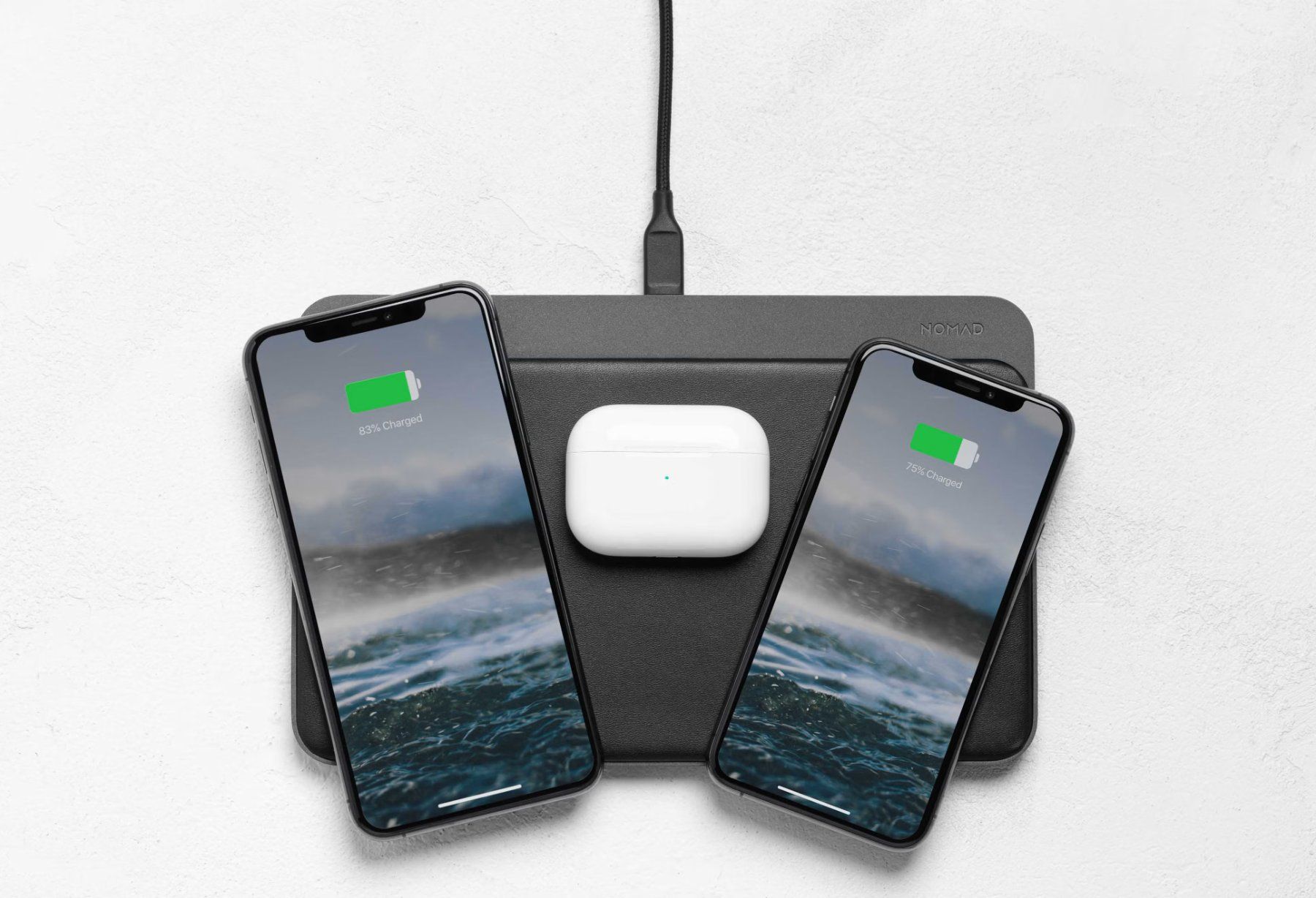 Caricabatterie: NOMAD Base Station Pro Wireless Charger | Neu geöffnet – Nuovo (secondo la descrizione) da Bern venduto da n9j_ptl6