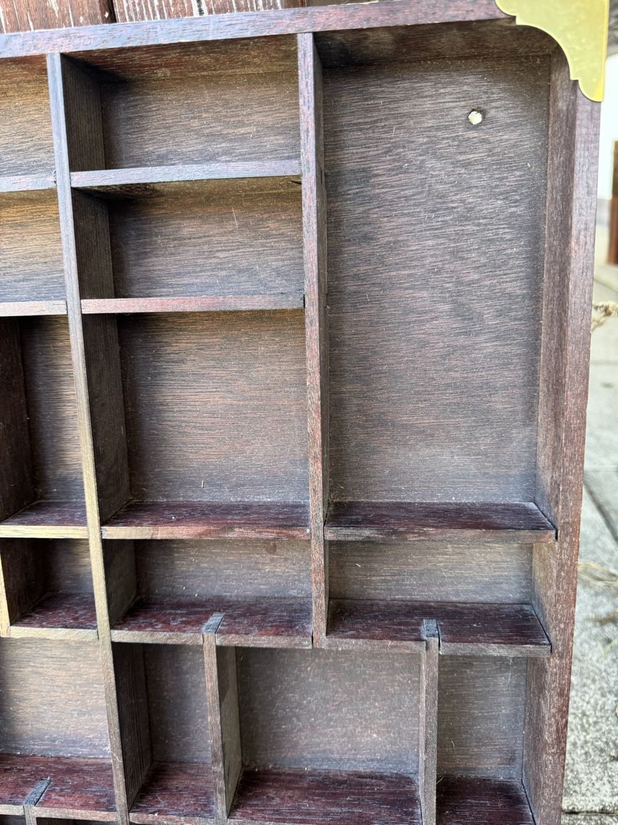 Scaffali: Setzkasten aus Holz mit Messing! – Usato da Le Sentier venduto da flo_dcg6 2