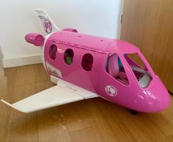 Avion Barbie rose avec 2 Barbies