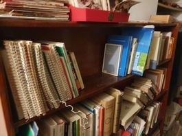 Libreria in legno massiccio