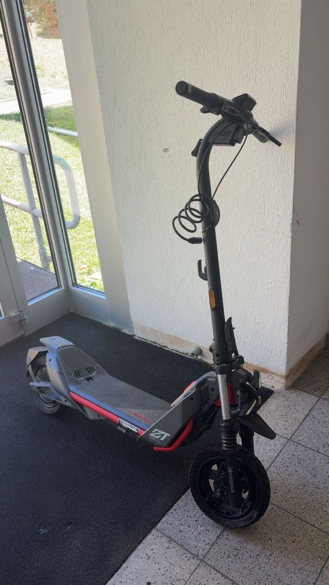 Scooter: Segway zt3 pro d e-scooter – Usato da Opfikon venduto da ele_m9dv