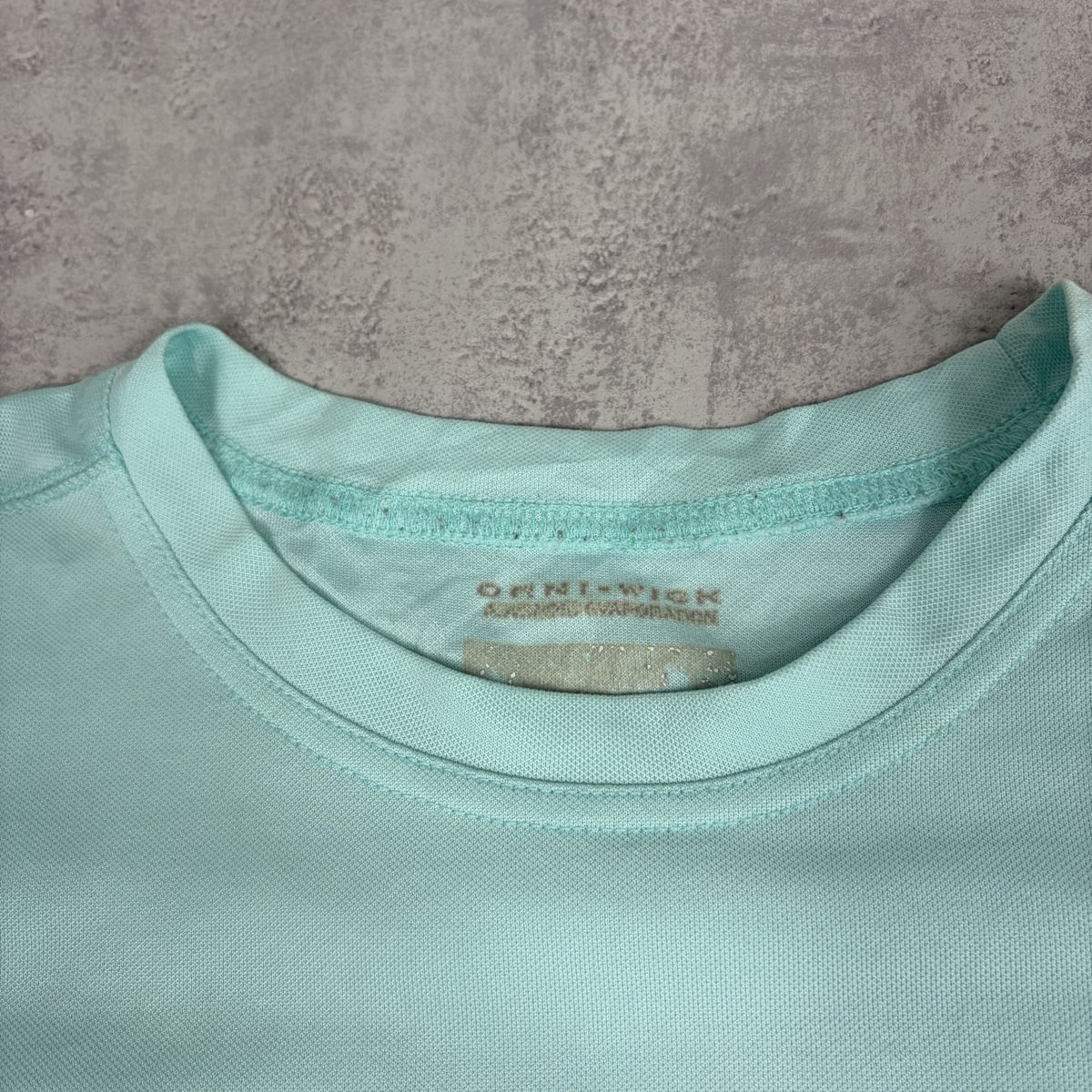 Columbia T-shirt: T-shirt Columbia bleu clair - Taille M – Usato da Neuchâtel venduto da aliceguins 1