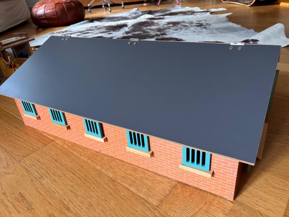 Giocattoli: Spielzeugstall aus Sperrholz – Usato da Bern venduto da anj42 1