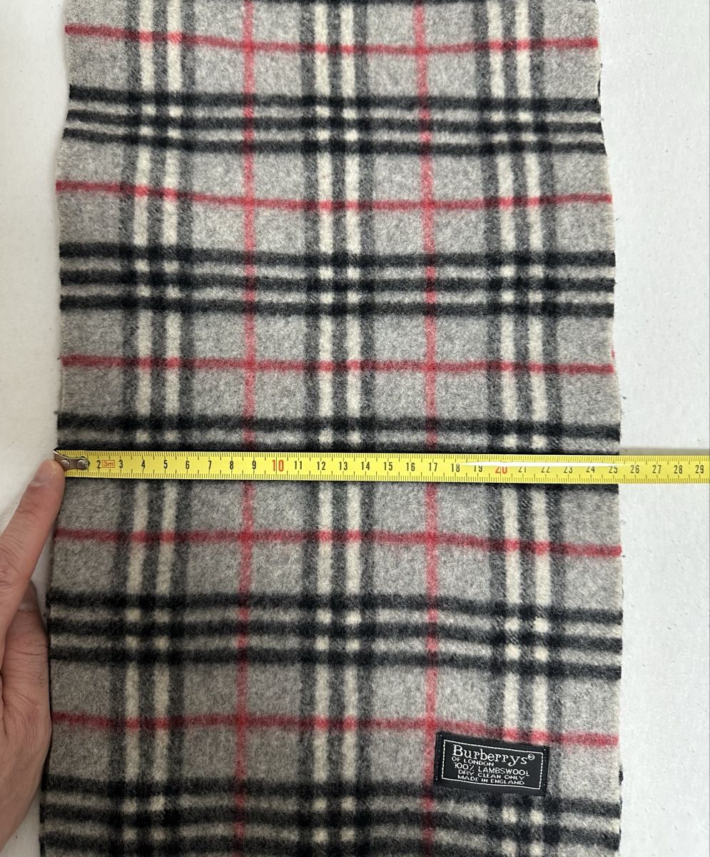 Burberry Foulards & écharpes: Burberry schal – D'occasion à Maienfeld par tobeyl2020 2