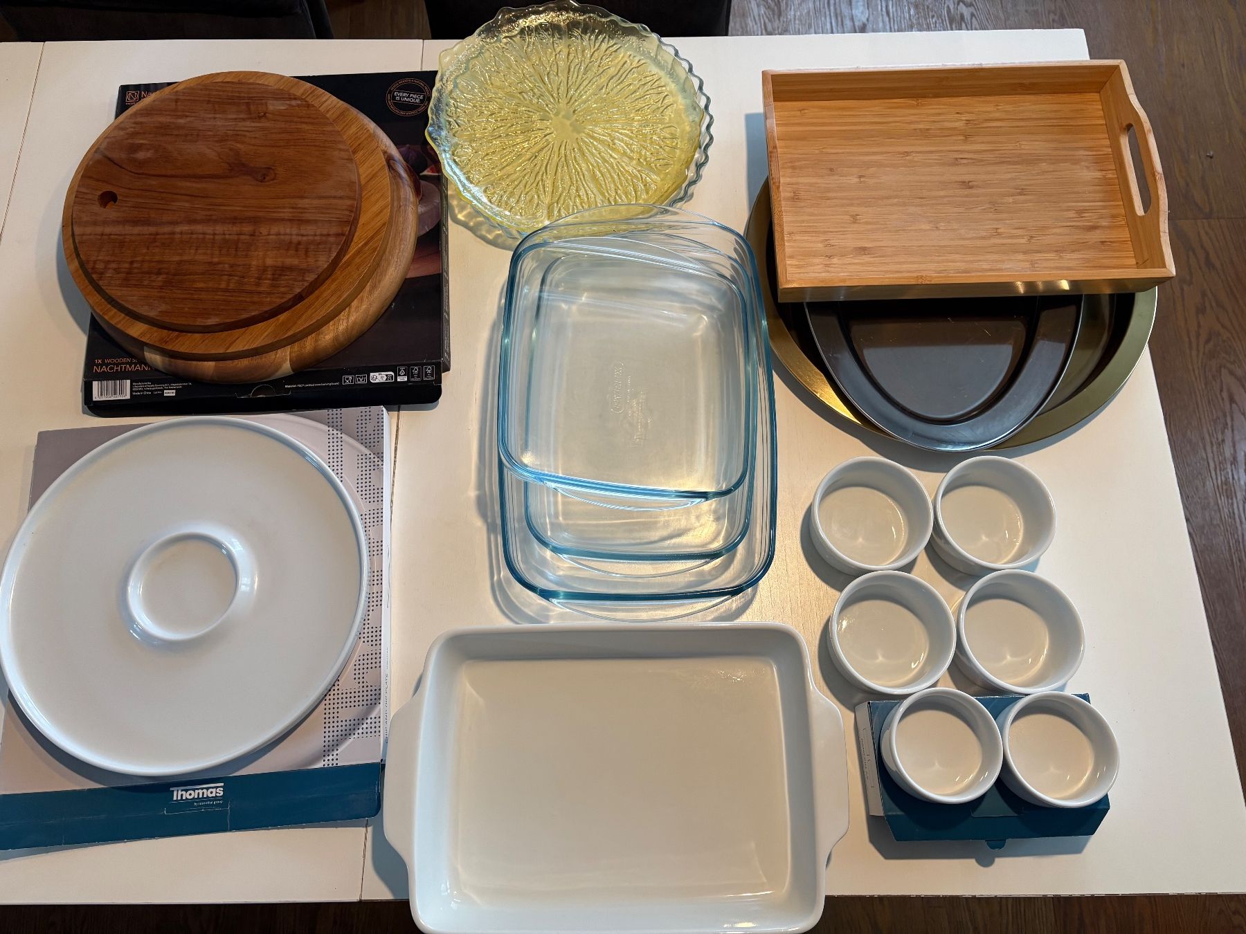 Servierplatten: Servierplatten und Tabletts – Gebraucht aus Othmarsingen von shi_z6zz