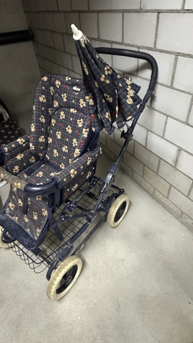 Chicco Carrozzine: Chicco Kinderwagen mit Zubehoer Used – Usato da Winterthur venduto da Kevin.Prandini 5