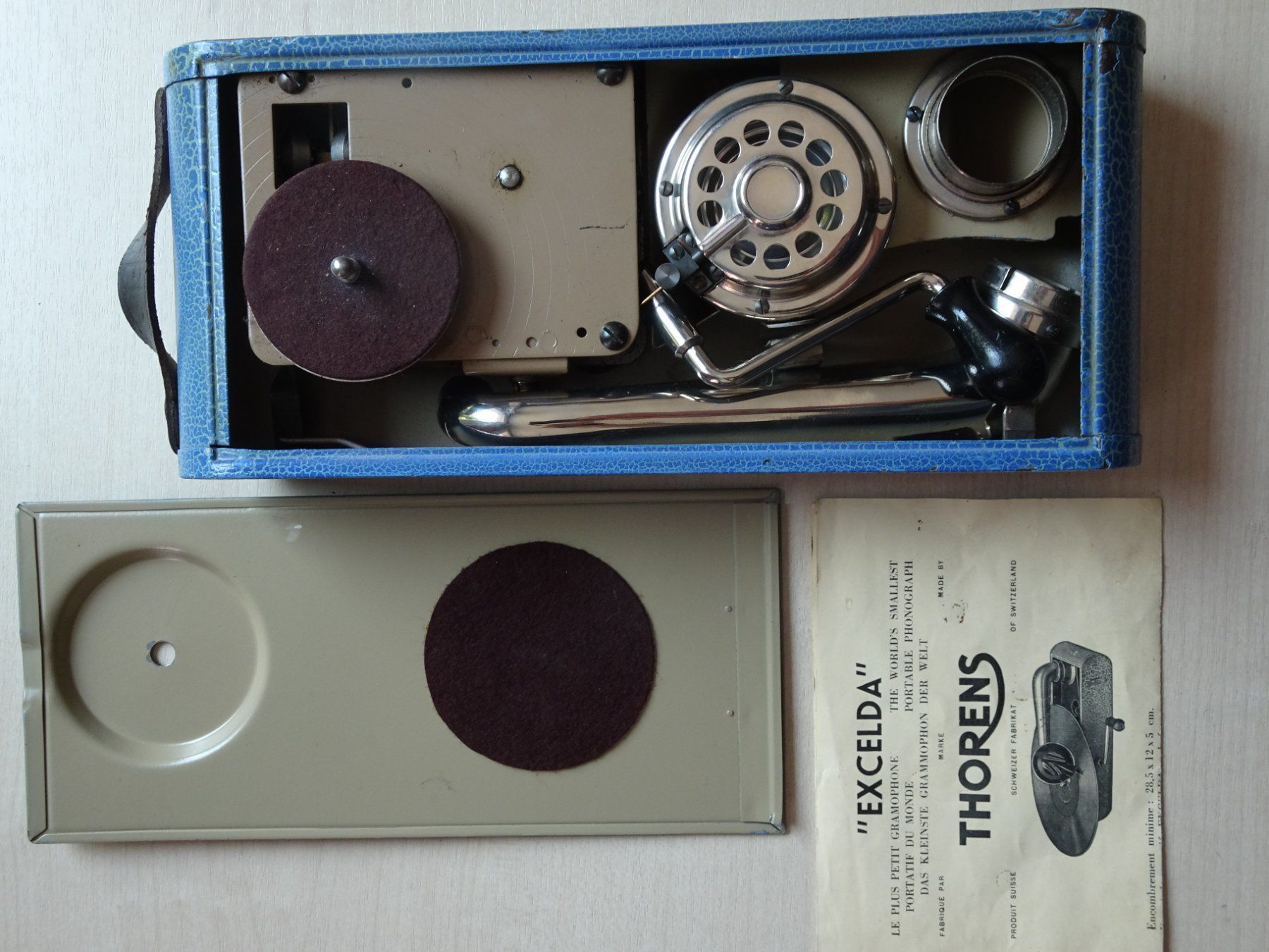 Thorens Giradischi: Mini Grammophon Thorens Excelda Plattenspieler Schellack – Usato da Goldswil b. Interlaken venduto da troedlermarkt-goldsw 2