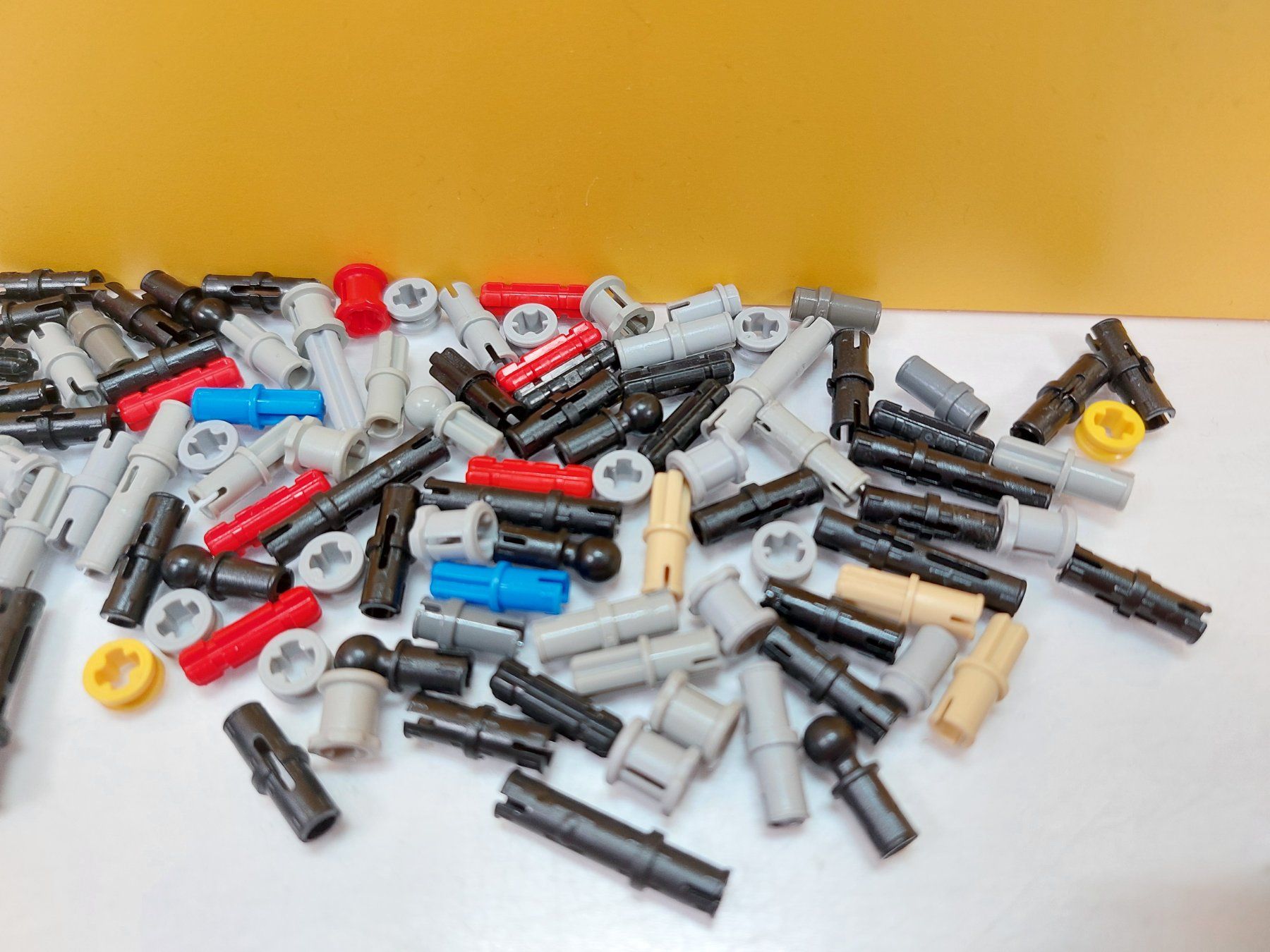 Lego Kit di costruzioni: LEGO Technic Ersatzteile - Kleinstteile – Usato da St.Gallen venduto da TinasBauundSpiel 2