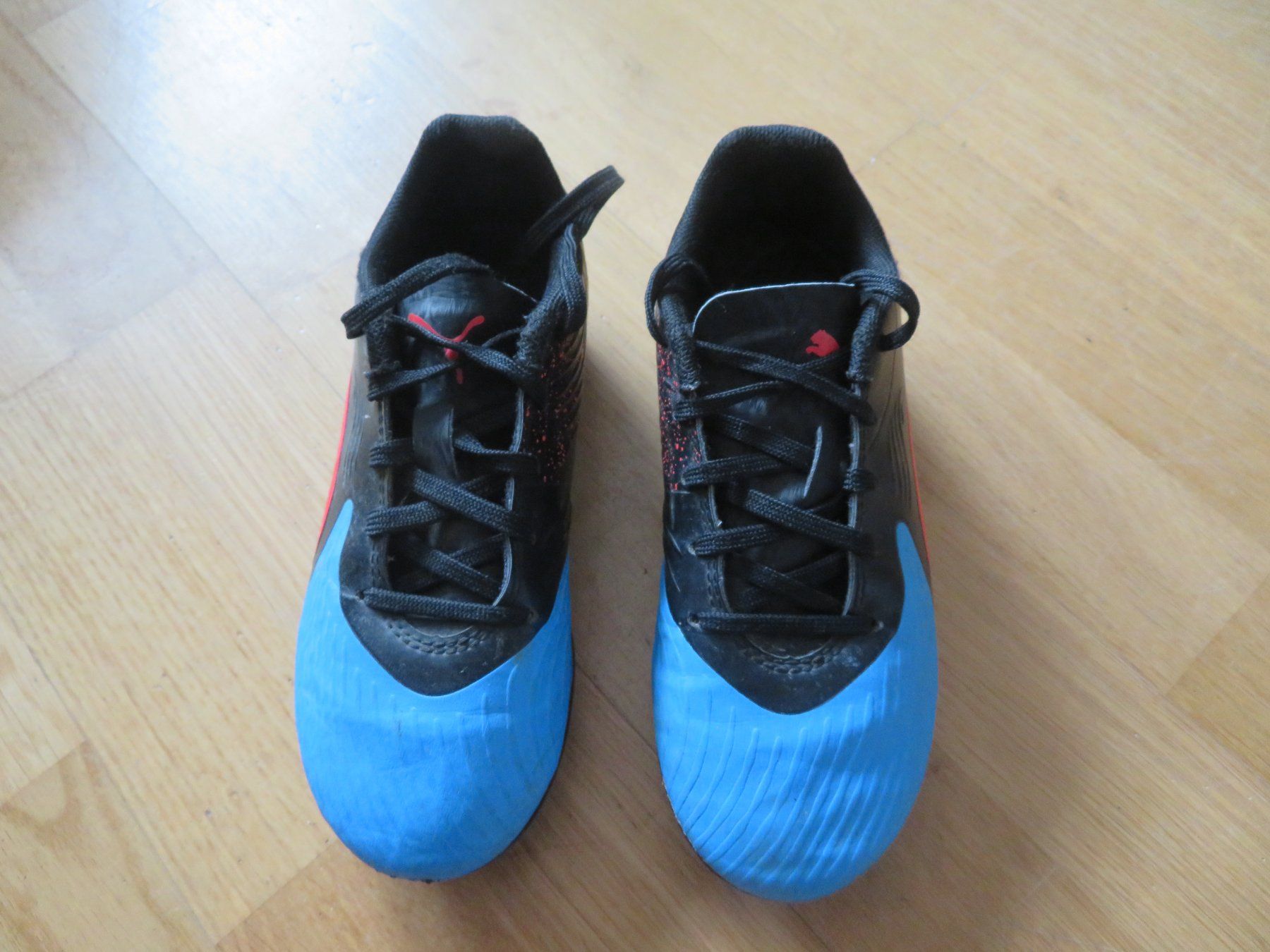 Puma Herrenschuhe: Fussballschuhe blau Puma Gr. 31 – Gebraucht aus Fontaines NE von neuch123 2