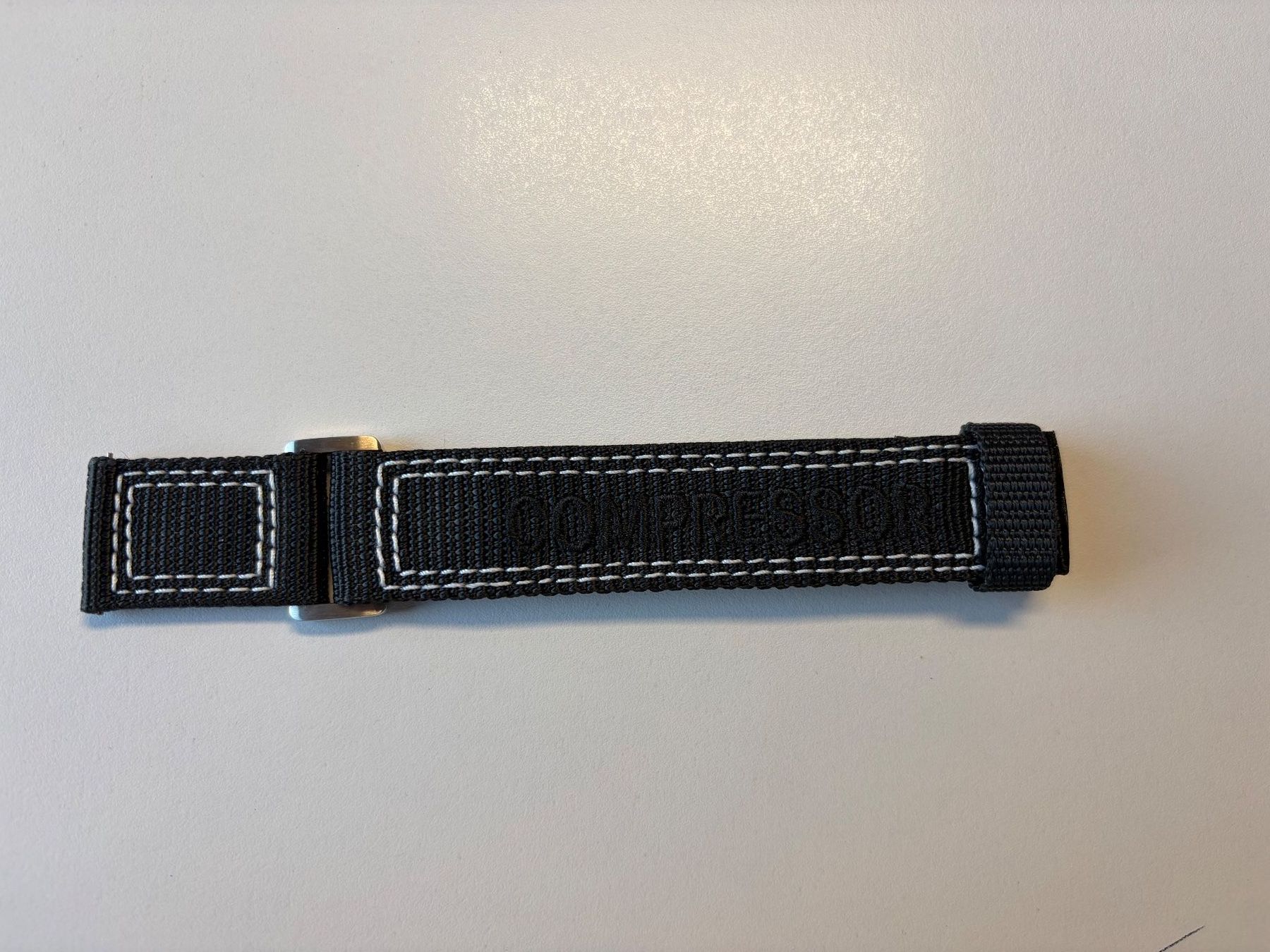 Jaeger-Lecoultre Orologi: Jaeger LeCoultre / Master Compressor Textilband / neu – Nuovo e nell'imballaggio originale da Zürich venduto da Airflow22