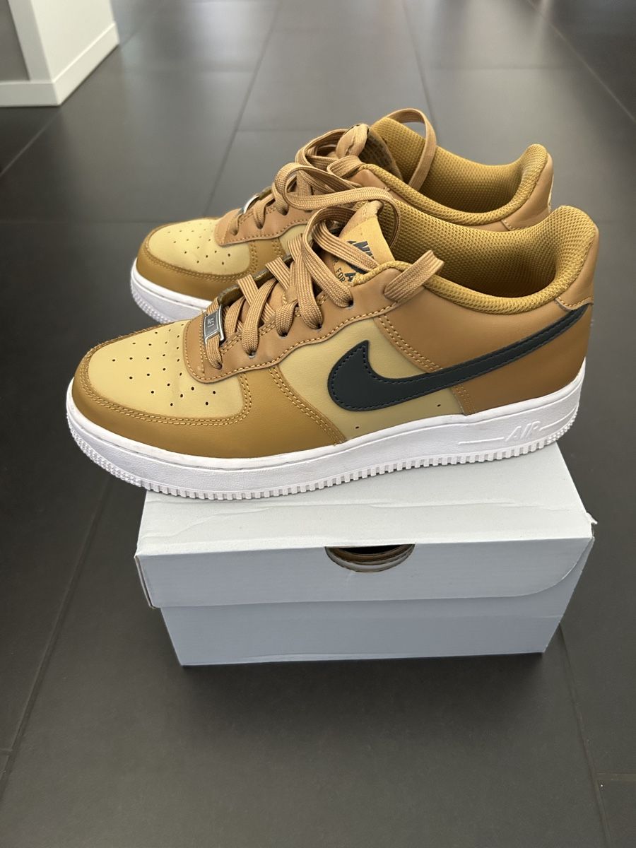 Nike Chaussures garçon: Nike Air Force 1 Gr. 39 – D'occasion à Basel par kitu 1