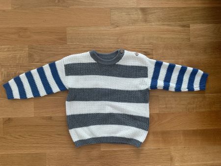 Süsser Kinderpullover, gestreift, Grösse 86