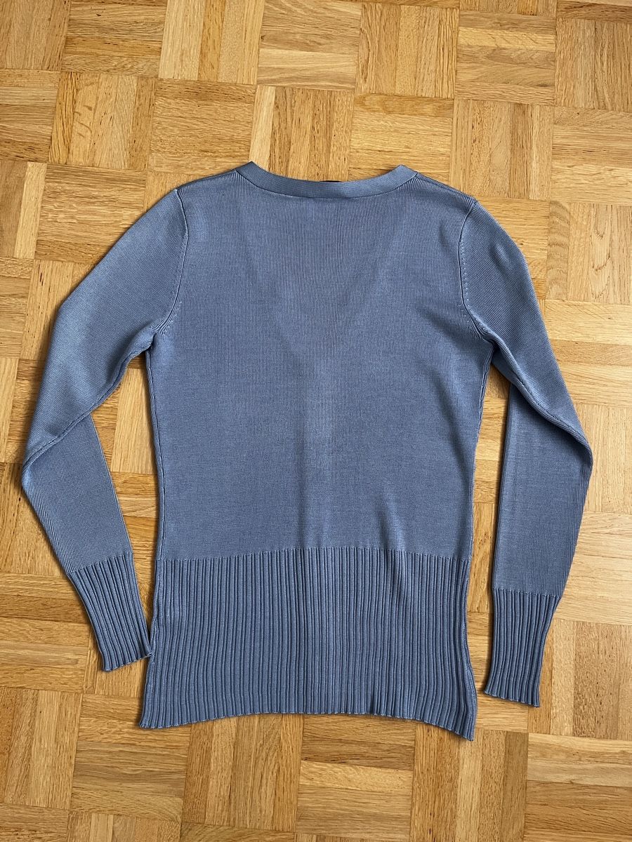 Modissa Giacche: Modissa Strickjacke aus Seide hellblau Grösse S – Usato da Zürich venduto da Kleanthy 5