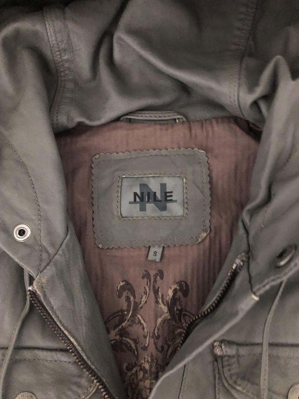 Gilet & Giacche senza maniche: Nile Ledergilet – Nuovo (secondo la descrizione) da Emmen venduto da ama_8wmn 5