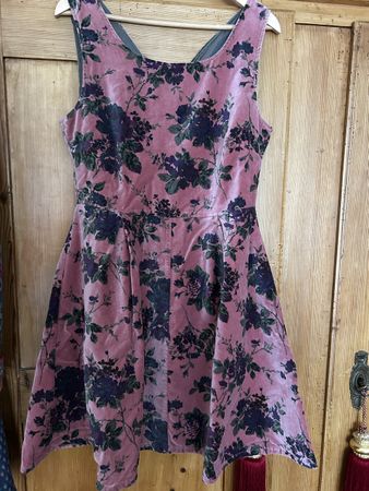 Samtkleid Nile 38