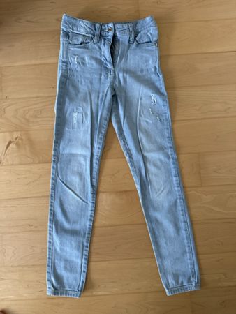 S. Oliver Jeans Mädchen hellblau skinny Strech Grösse 146