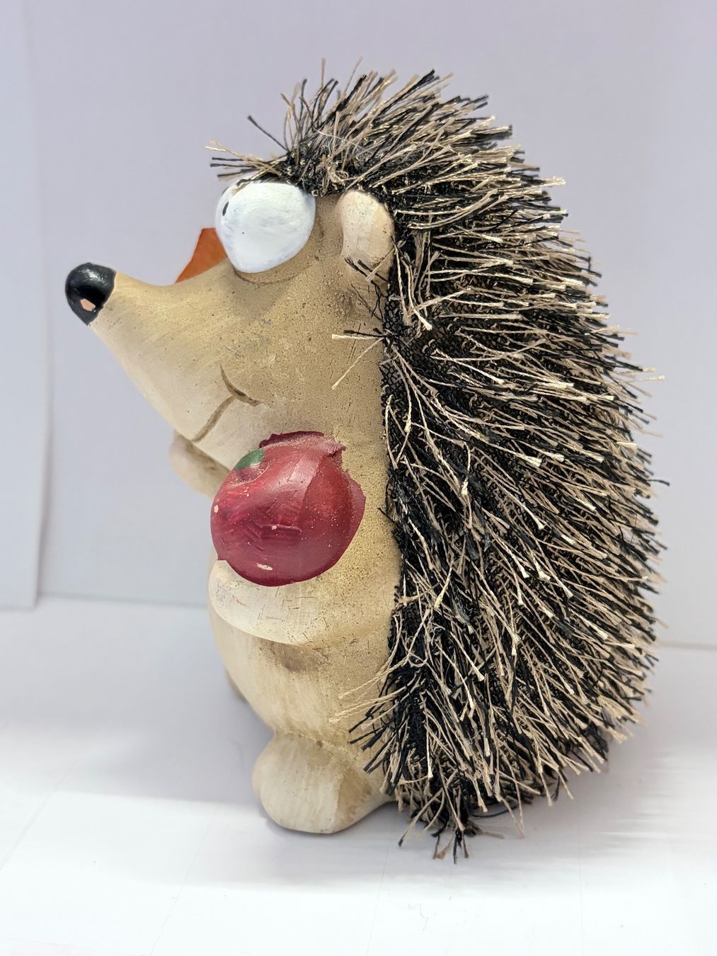 Statuette: Igel Figur mit Blatt und Apfel - Keramik – Nuovo e nell'imballaggio originale da Zäziwil venduto da Emlea 2