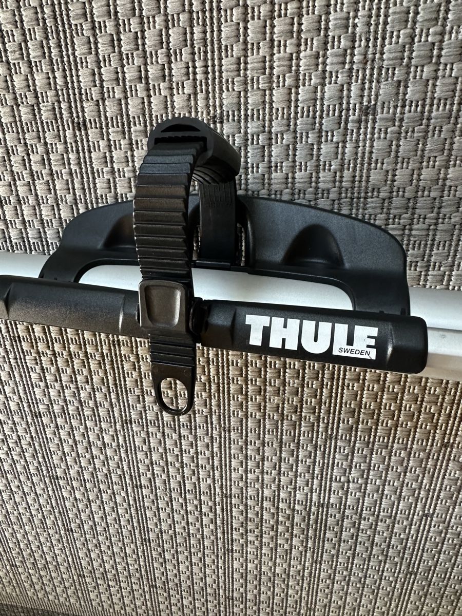 Thule Barres de toit: 4 THULE Veloträger ProRide – D'occasion à Schwyz par Kolreuteria 7
