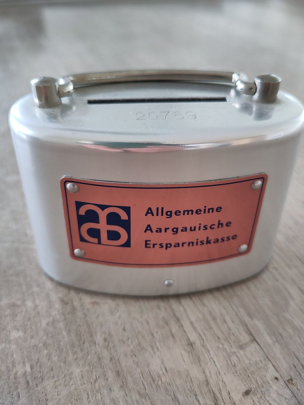 Spardosen: Kässeli Aargauer Ersparniskasse – Gebraucht aus Vordemwald von rednose75