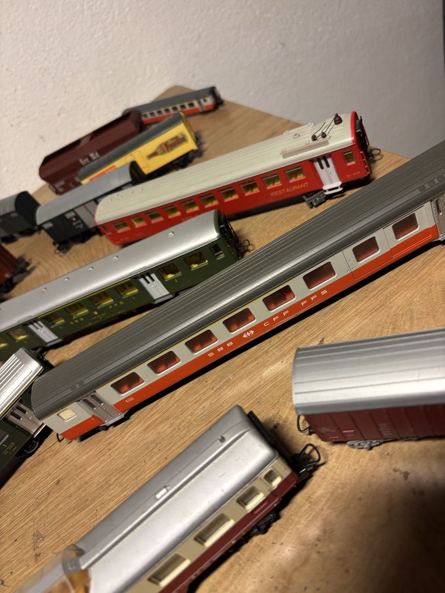 Modellini di ferrovie: 15 Modellbahn Waggons SBB CFF Sammlung Kunststoff – Usato da Orpund venduto da BlackEagel80 2