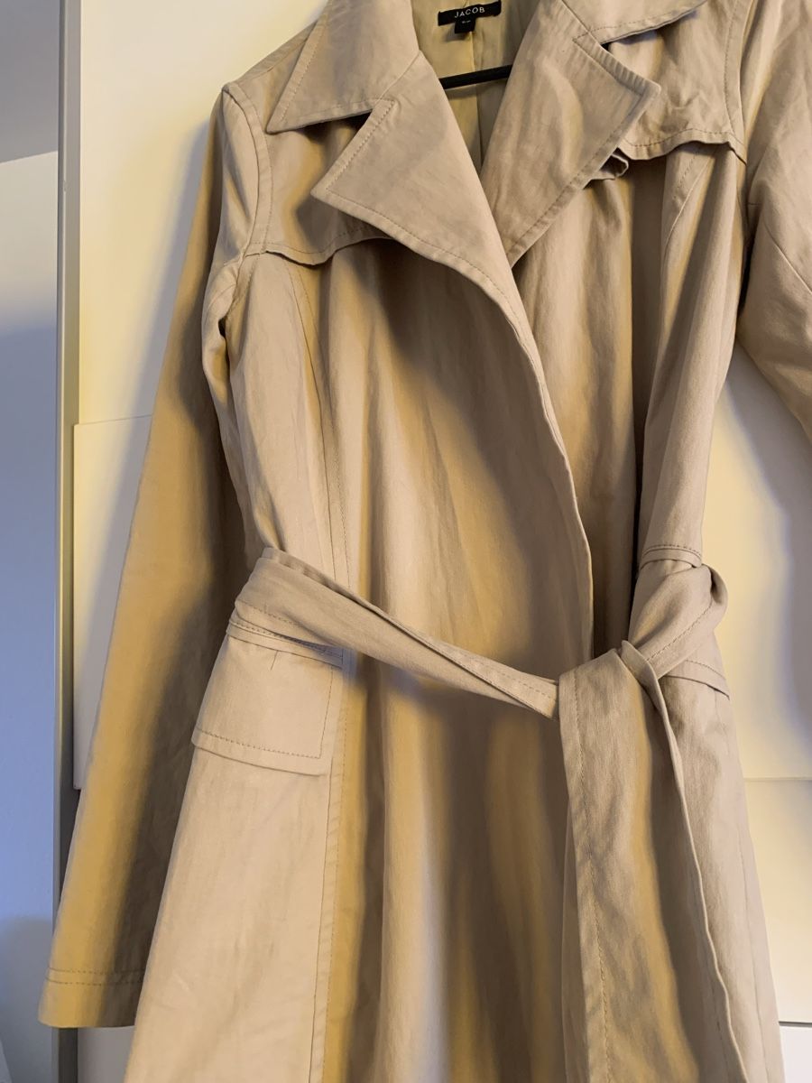 Cappotti: Trenchcoat marke Jacob beige – Usato da Zürich venduto da Nikuska32 2