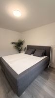 Boxspringbett 180x200 mit Kissen und Topper