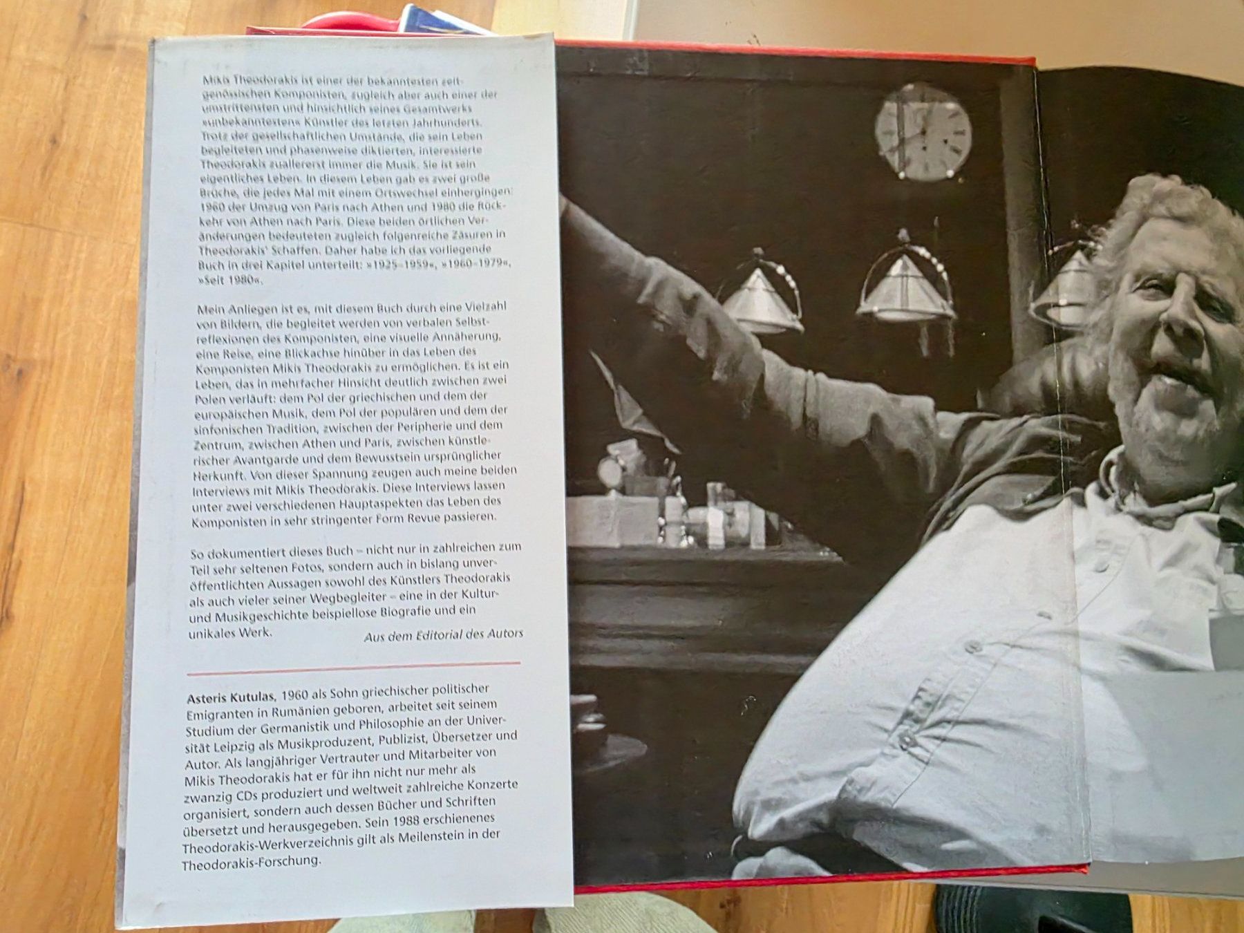 Libri: Mikis Theodorakis - Ein Leben in Bildern - Schott 2010 – Nuovo (secondo la descrizione) da Walterswil BE venduto da Lonitti 2