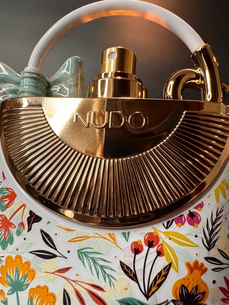 Profumi & Eau de Toilette: Fragrance World | Nudo – Nuovo e nell'imballaggio originale da Cham venduto da van_x2kn 1