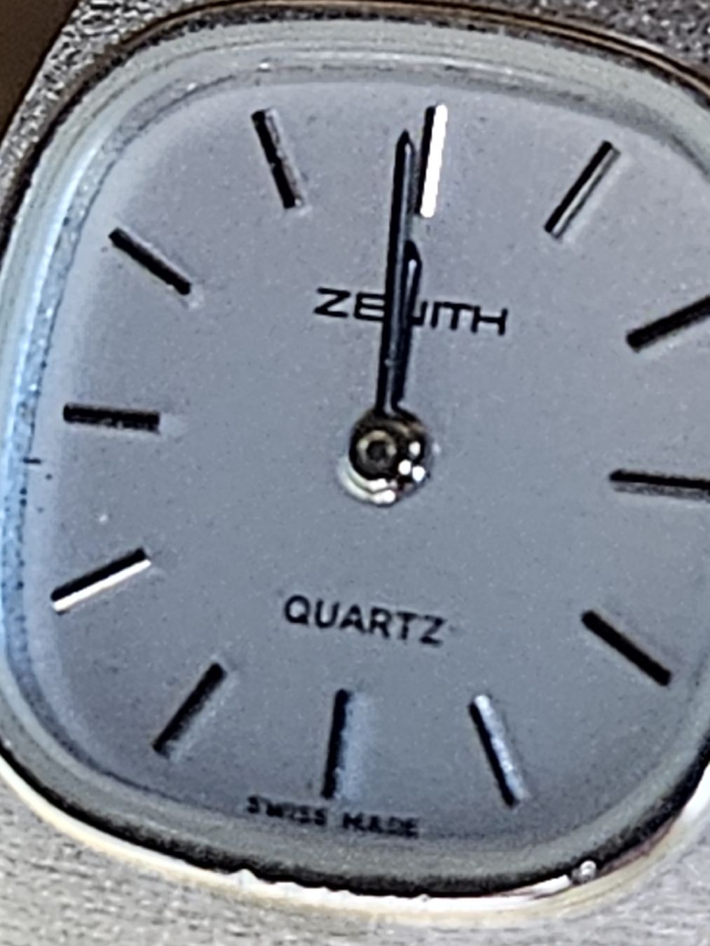 Zenith Montres: Zenith Damenuhr 19mm – D'occasion à Flamatt par pie_f9zm 3