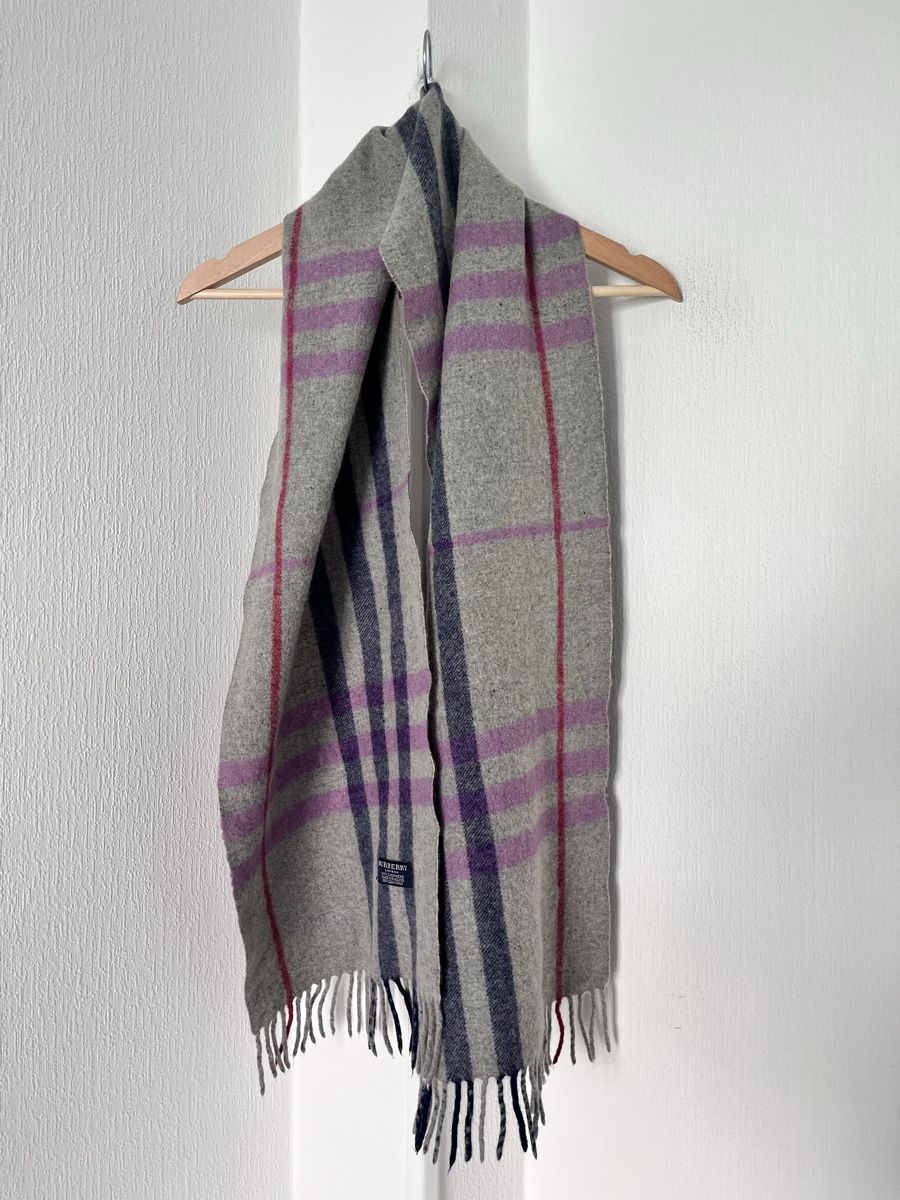 Burberry Foulards, Tücher & Schals: Burberry Cashmere Scarf  – Gebraucht aus Lausanne von Danash