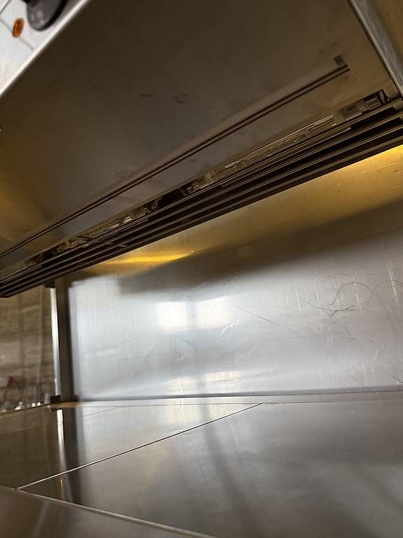 Elettrodomestici da cucina: Neuwertiges Bain-Marie Wärmeplattenbuffet  – Usato da Burgdorf venduto da dkwhummel 2