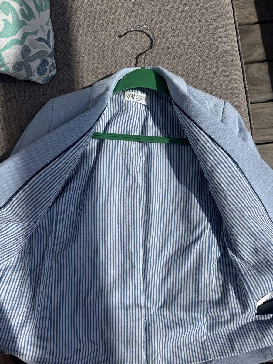 H&M Giacche & Cappotti: H&M Sakko, Blazer, hellblau, Gr. 128, Top Zustand – Nuovo (secondo la descrizione) da Kreuzlingen venduto da The.KNGE.Family 2