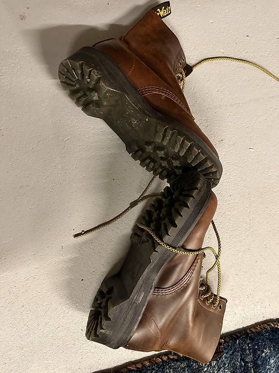 Dr. Martens Chaussures hommes: Dr Martens braun 39 – D'occasion à Duggingen par Enasus 1