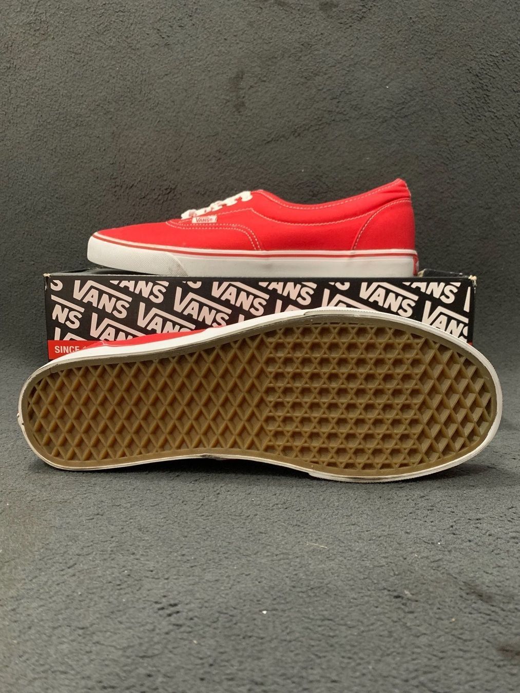 Vans Scarpe da uomo: Vans Authentic Red, Grösse 44.5 – Nuovo e nell'imballaggio originale da Zürich venduto da LIQUIDATOR.CP 2
