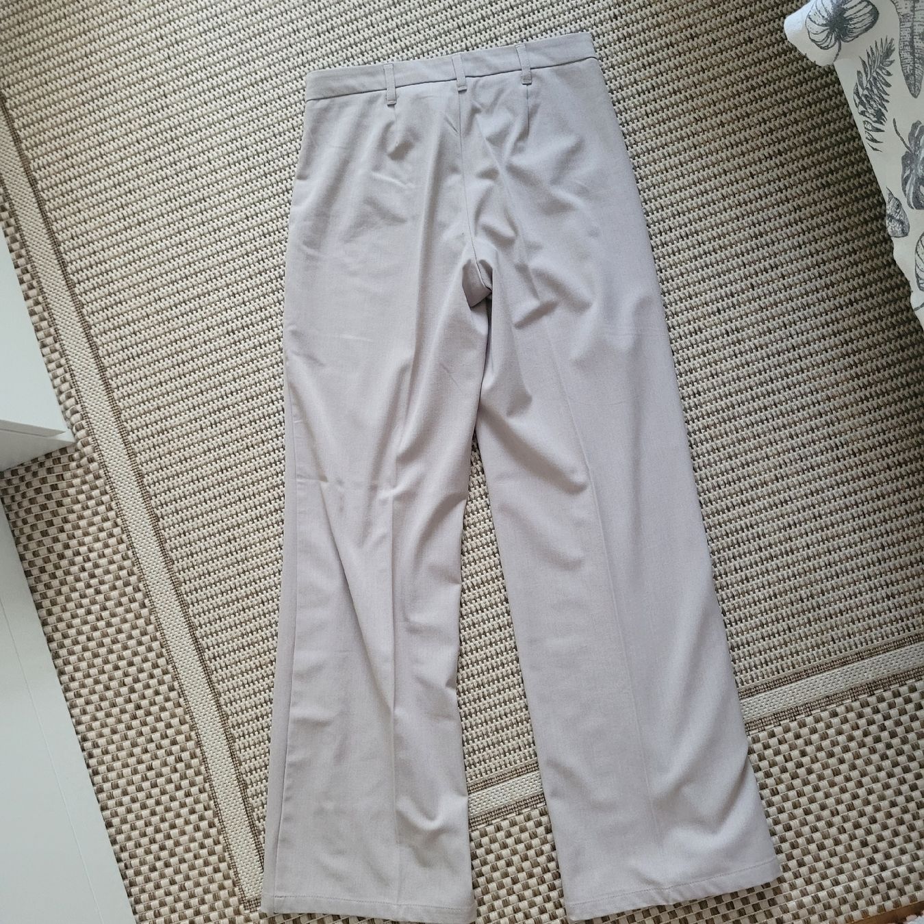 Bershka Pantaloni: BERSHKA Pantalon beige taille 36  – Nuovo (secondo la descrizione) da Genève venduto da Tanaa_12 4