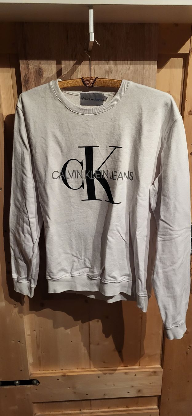 Calvin Klein Maglioni & Felpe: Calvin Klein Jeans Sweatshirt Gr. M – Usato da Konolfingen venduto da Bio-suisse