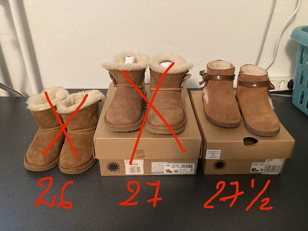 Scarpe per ragazzi: Chaussures hivers UGG enfant 27,5 – Usato da Echallens venduto da warnioc 1
