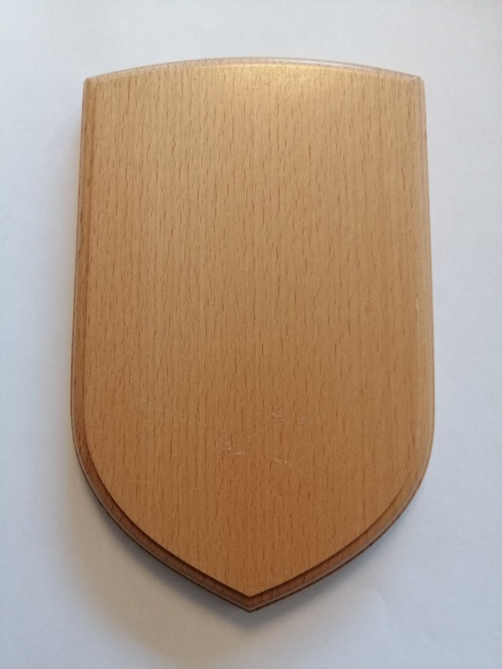 Articoli in legno: Holztafel, wappenförmig, mit Aufhängung – Nuovo (secondo la descrizione) da Visp venduto da rockmobile 1