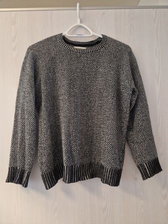 Two Thirds Pullover
