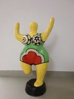 Im stil von Niki de Saint Phalle