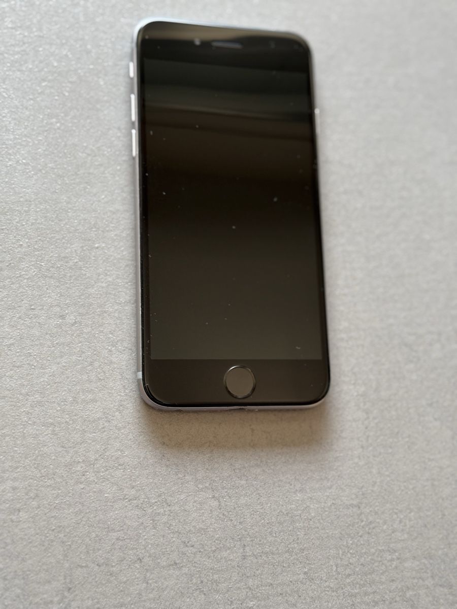 Apple Portables: iPhone 6 Argent 64Go – D'occasion à epalinges par Misterazz