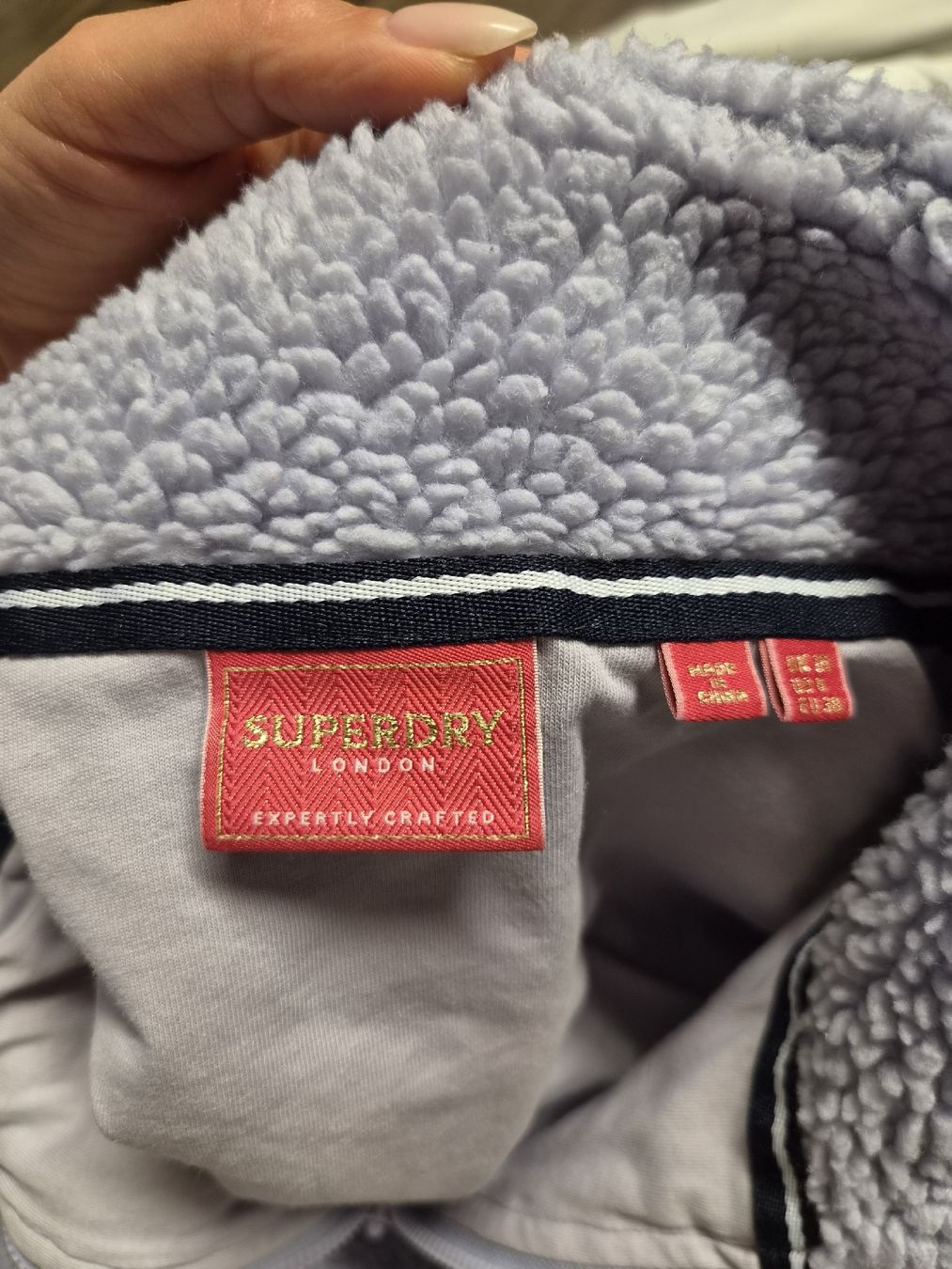 Superdry Pulls & Sweat-shirts: Superdry Fleece Pullover hellblau in Grösse 38 – D'occasion à Rafz par Jenninnocent 1