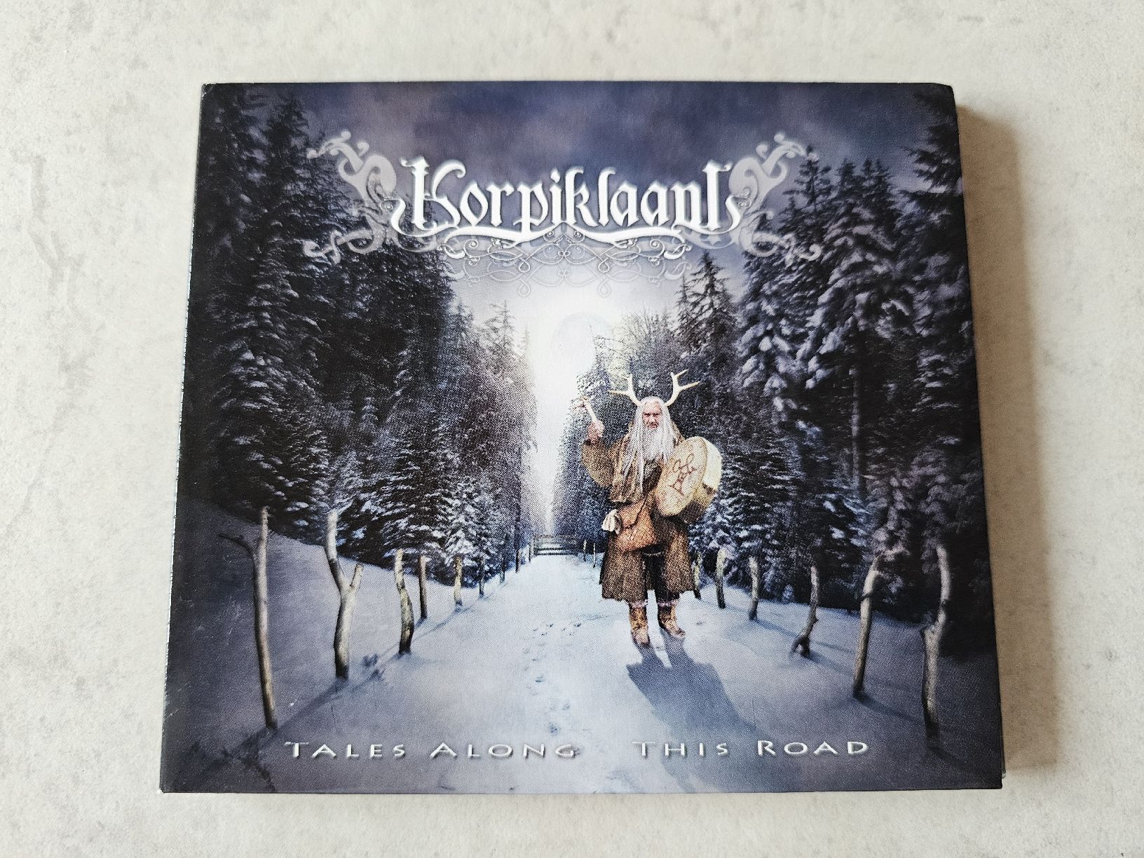 CD: Korpiklaani  -  Tales Along This Road – Usato da Schneisingen venduto da backstore24