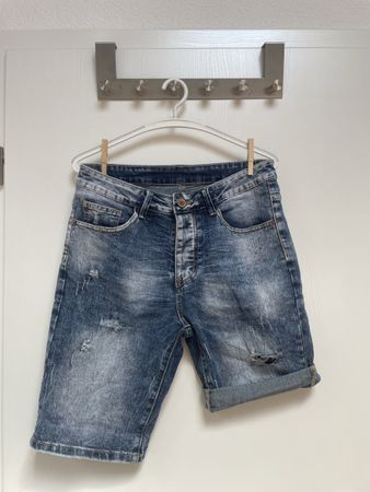 Short en jean bleu