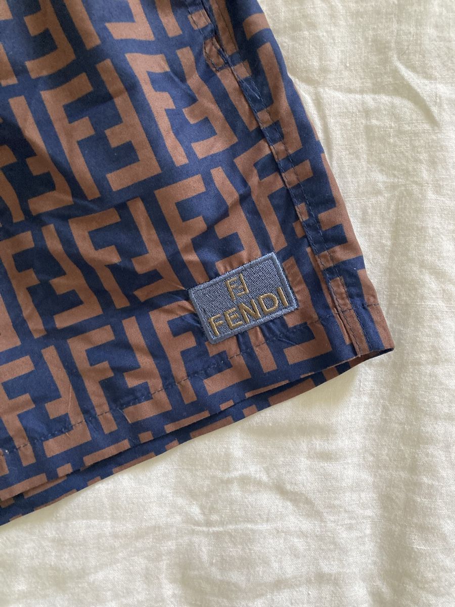 Fendi Costumi da bagno: Fendi Herren Badeshorts M – Usato da Zürich venduto da mainau16 2