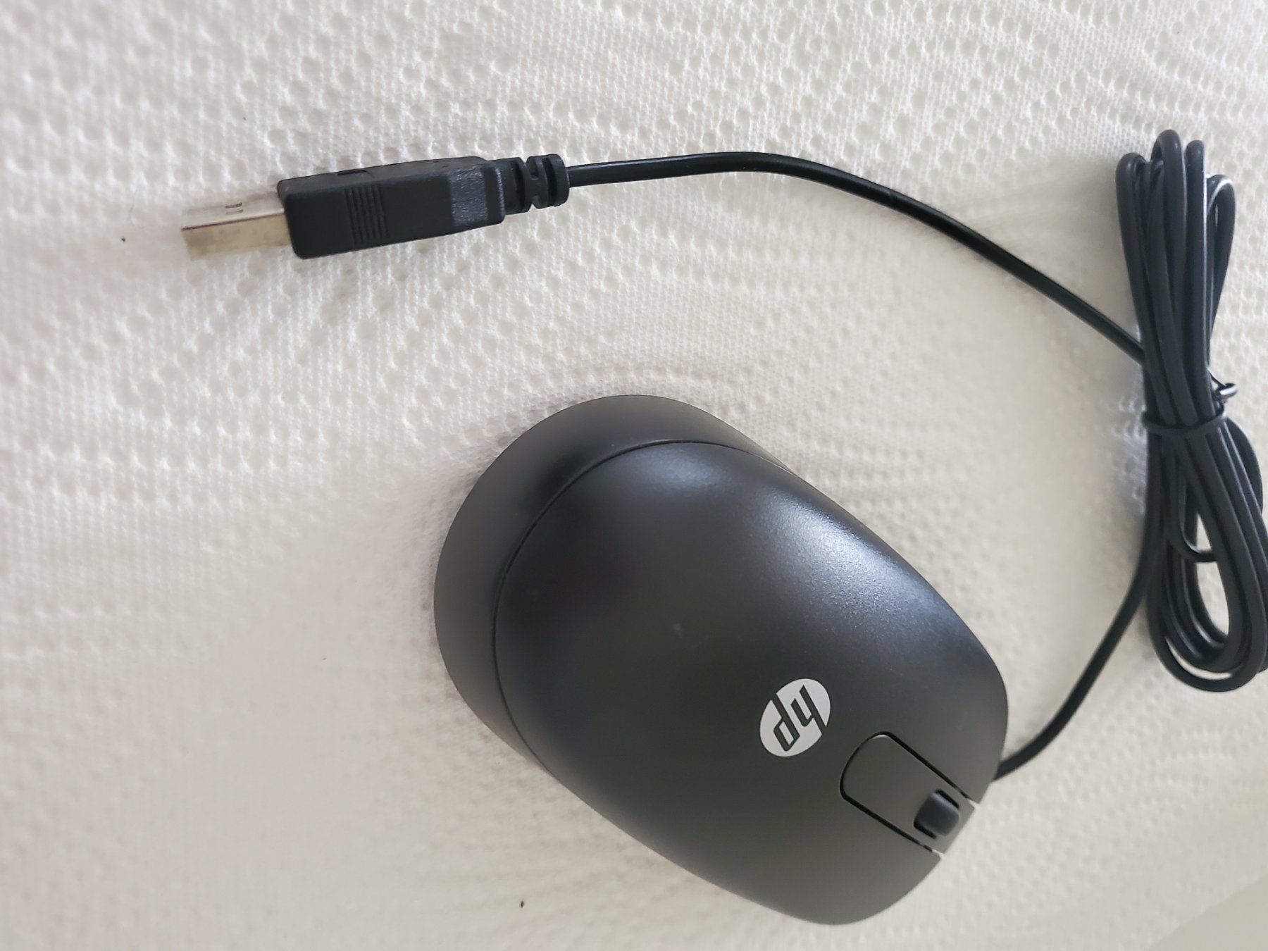 Hewlett Packard Maus: HP Optische USB Kabel Maus Schwarz, Silber – Gebraucht aus Unterägeri von 0alfa0 1