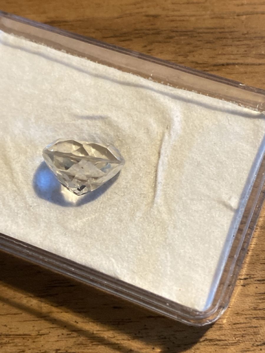 Minerali & Pietre curative: Cut Crystal stone , 15 Carats – Usato da Reinach BL venduto da stutkir 1