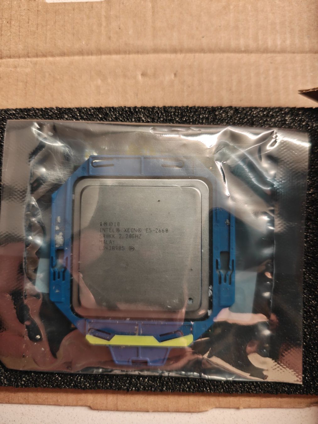 Intel Server: Intel® Xeon® Processor E5-2660 v2 25M Cache, 2.20 GHz – Usato da Romanshorn venduto da Angelo_Rebelo_ 2