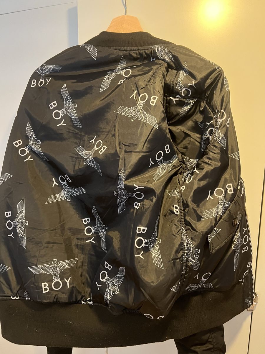 Giacche: Boy London Bomberjacke mit Adler. Grösse M – Usato da Sevelen venduto da Ritiplampi 2